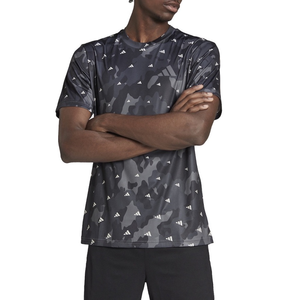 Train essential seasonal training tee